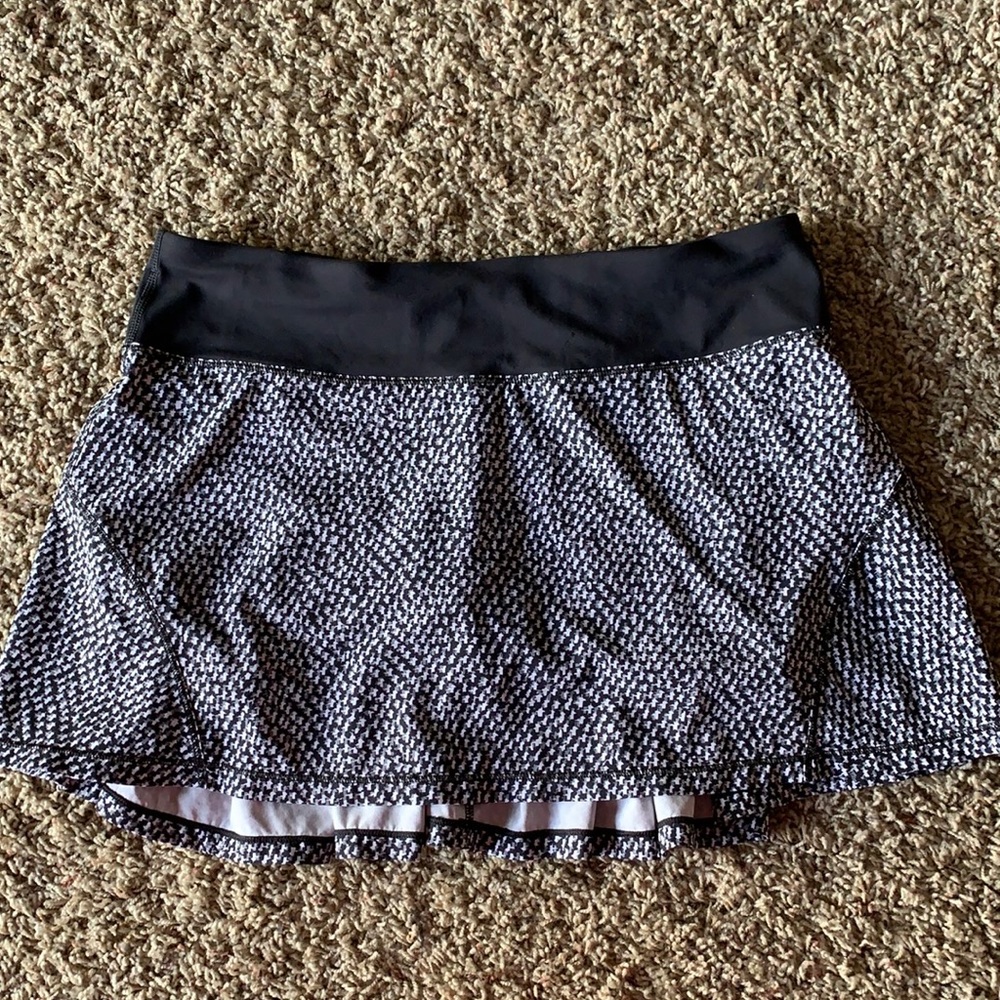 COPY - Lululemon Pacesetter skirt/skort, size 6